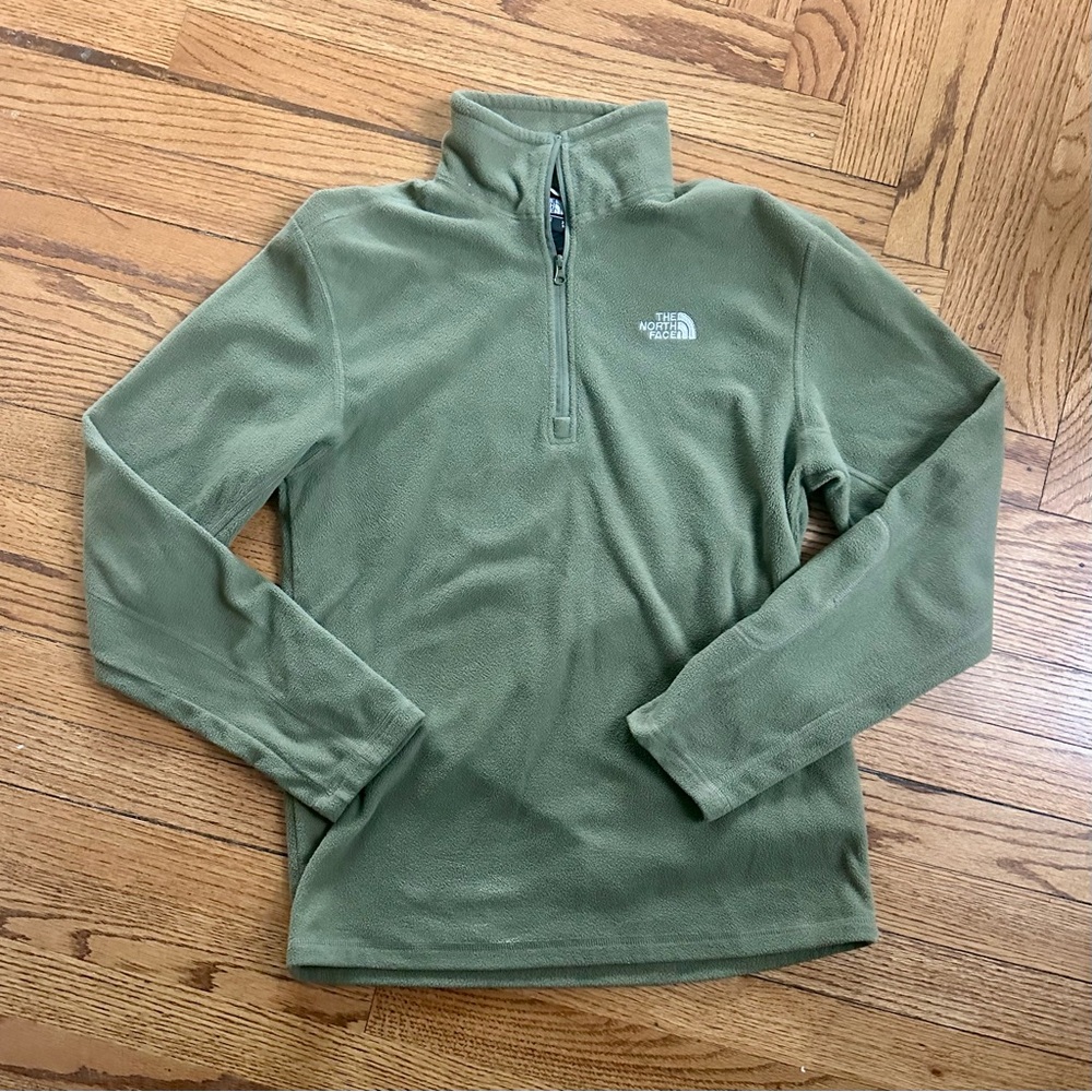 The North Face Men's Glacier fleece quarter-zip pullover in a green color